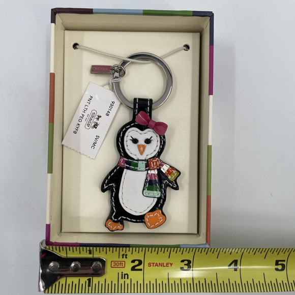 Coach Happy Dancing Penguin Keyring Keychain Original Box - Picture 6 of 6